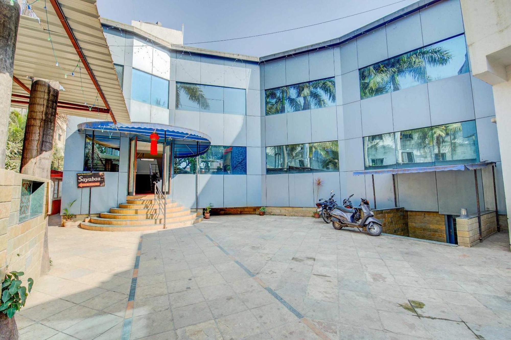 ホテル Saiba Residency Pirangut エクステリア 写真